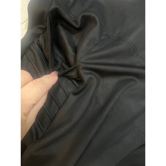 Moto Leggings with Pockets - Picture 1 of 5